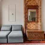Grand Waterfront With Private Terrace On The Leie Canal شقة خنت