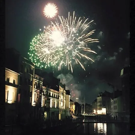 Breathtaking Views In Heart Of Apartament *