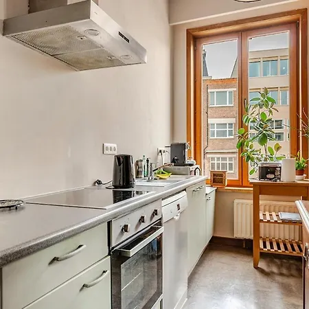 Apartment Grand Waterfront With Private Terrace On The Leie Canal