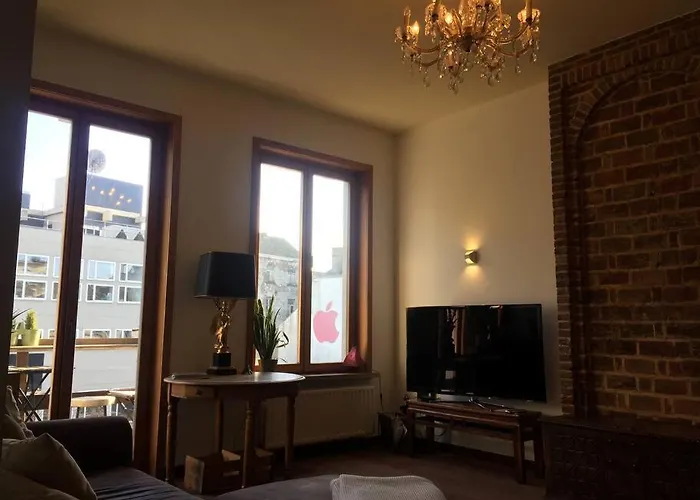 Grand Waterfront Suite With Private Terrace On The Leie Canal Apartamento Gante